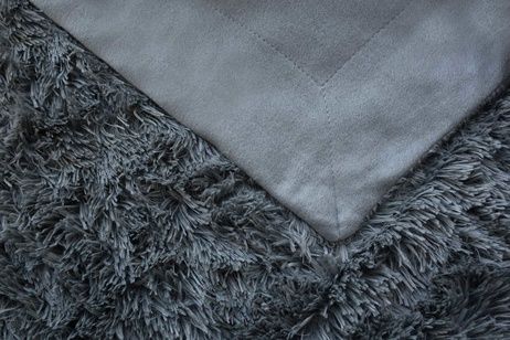 Blanket with long pile dark grey image 2