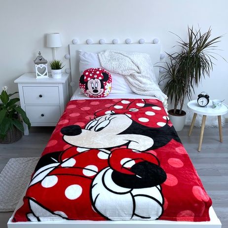 Minnie "Red" microflannel blanket image 3