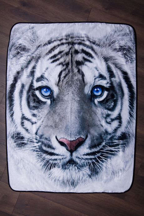 White Tiger microflannel blanket image 2