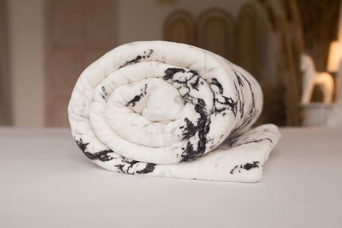 Deka mikroplyš s beránkem Mramor bílý