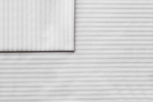 Combeed sateen - stripe 4 mm